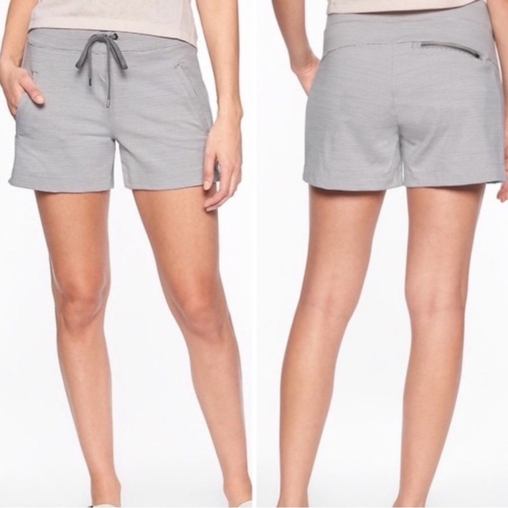 ATHLETA Gray Stripe Modern Metro Shortie TAG- SMALL, FIT -MEDIUM